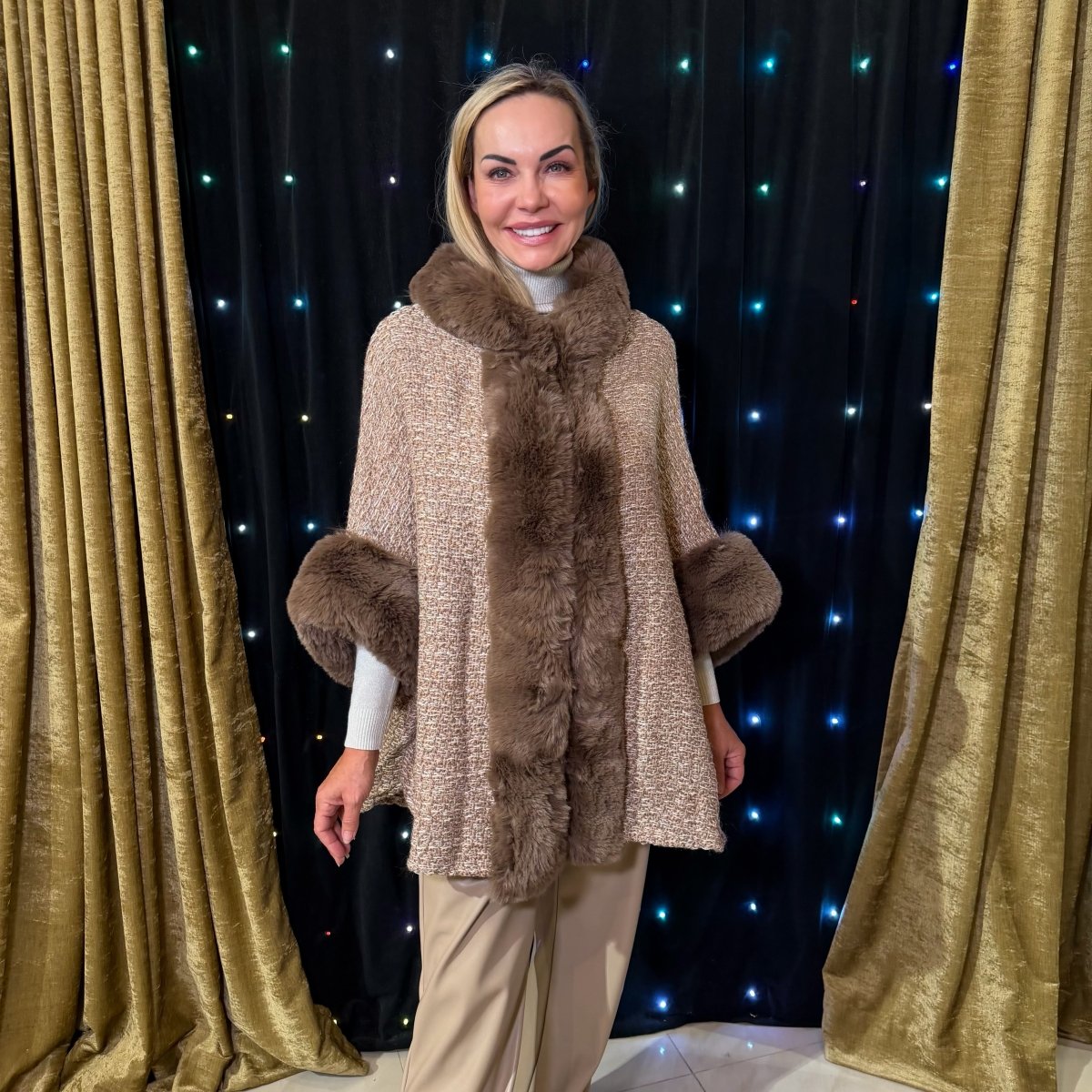 Pončo Amanda - Markiza Moda Italiana