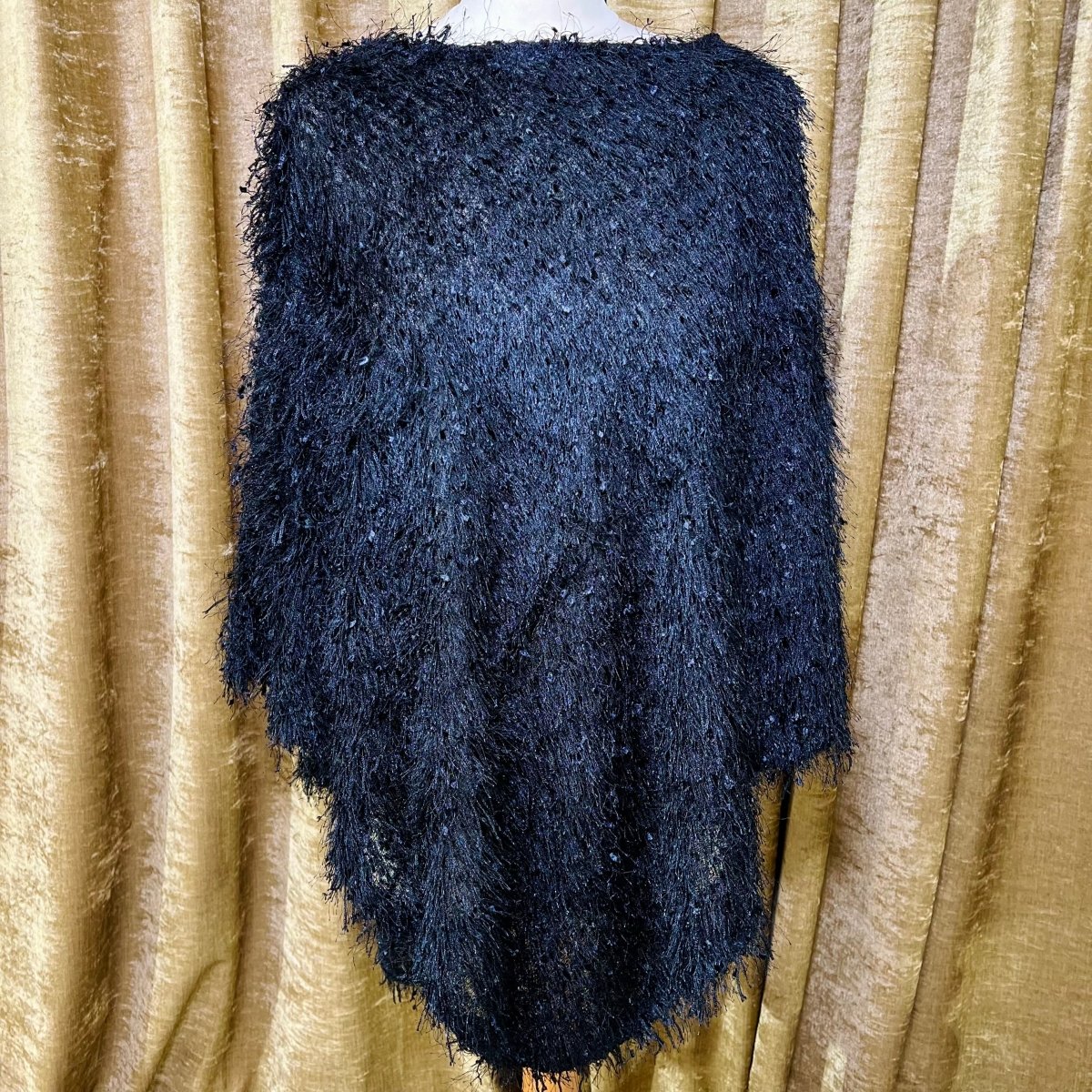 Pončo Nero - Markiza Moda Italiana