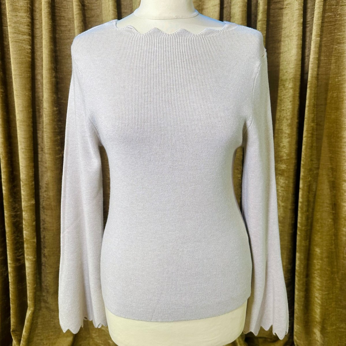 Sveter oblúčik new model - Markiza Moda Italiana