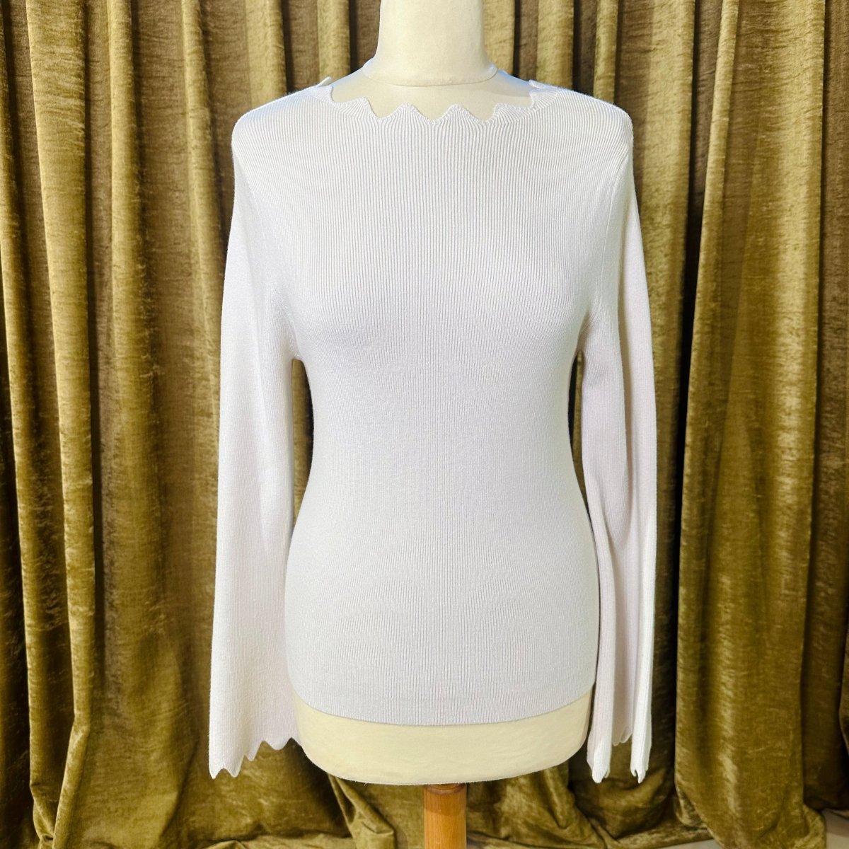 Sveter oblúčik new model - Markiza Moda Italiana