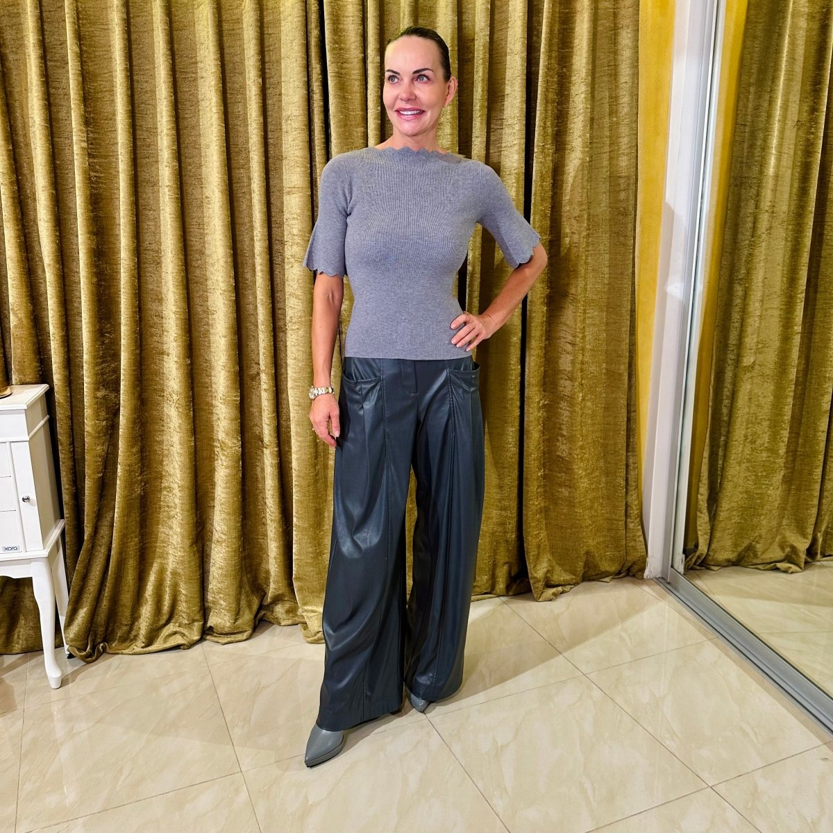 Svetrík oblúčik krátky rukáv - Markiza Moda Italiana