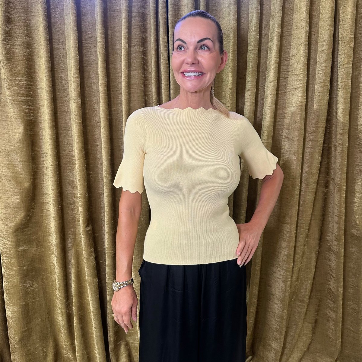 Svetrík oblúčik krátky rukáv - Markiza Moda Italiana