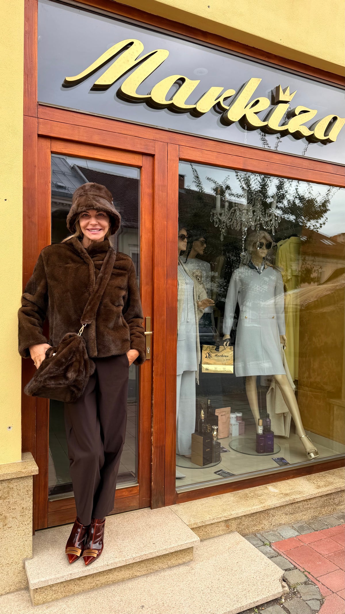 Kožuchy, vesty, bundy, kabáty, pončá, kožáky - Markiza Moda Italiana