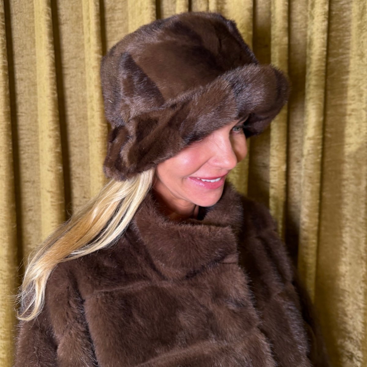 Klobúčik kožušinový - Markiza Moda Italiana