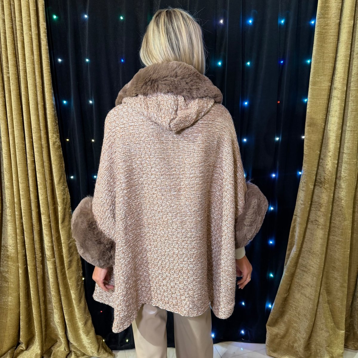 Pončo Amanda - Markiza Moda Italiana