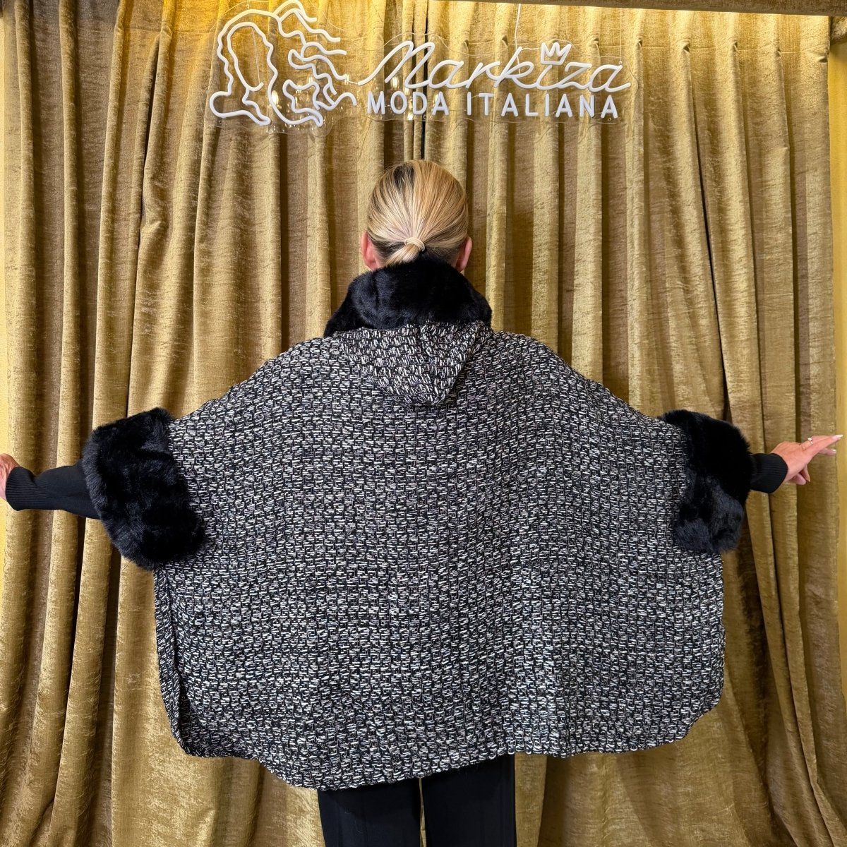 Pončo Amanda - Markiza Moda Italiana