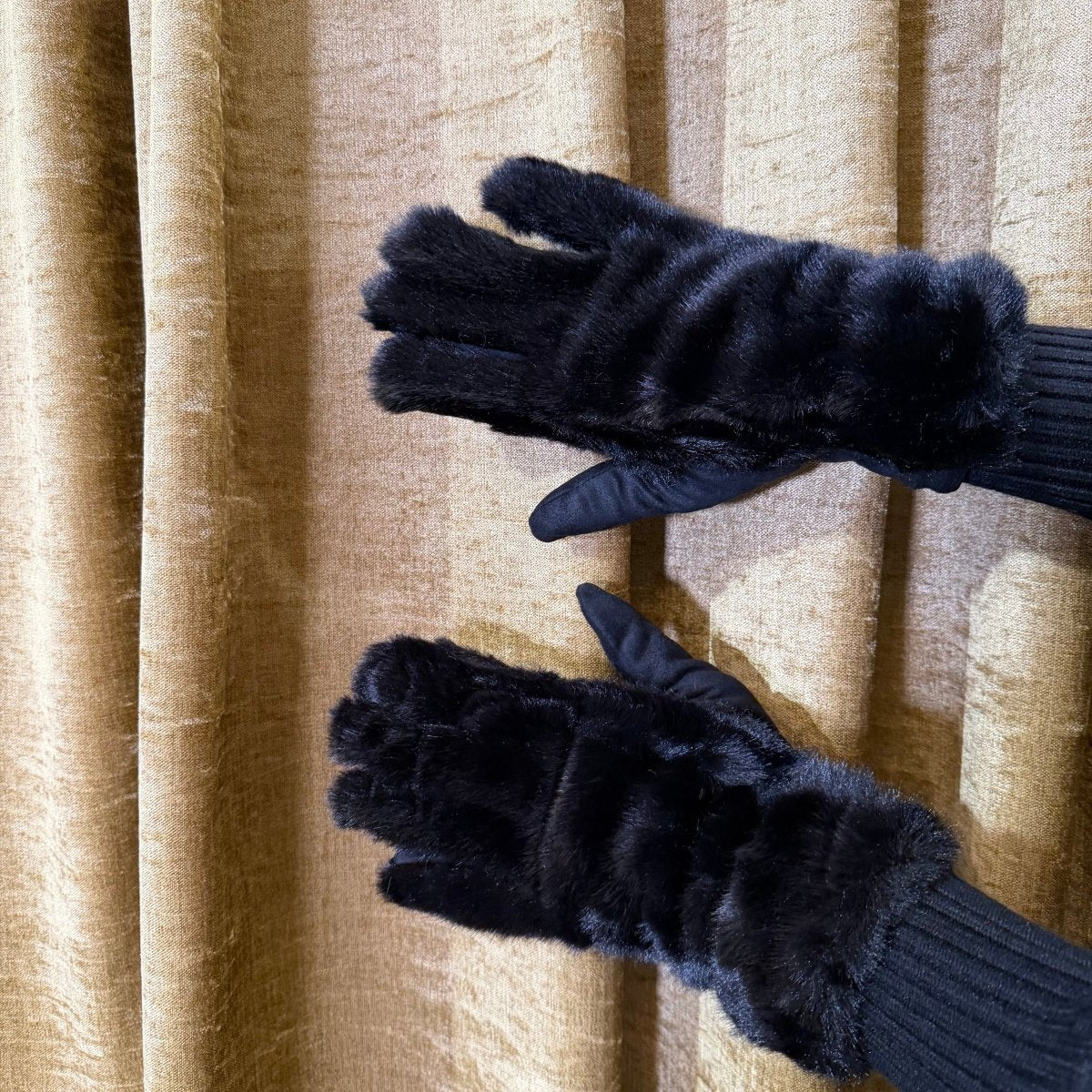 Rukavice kožušinové - Markiza Moda Italiana